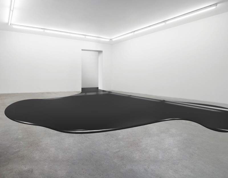 Black is coming, 2013